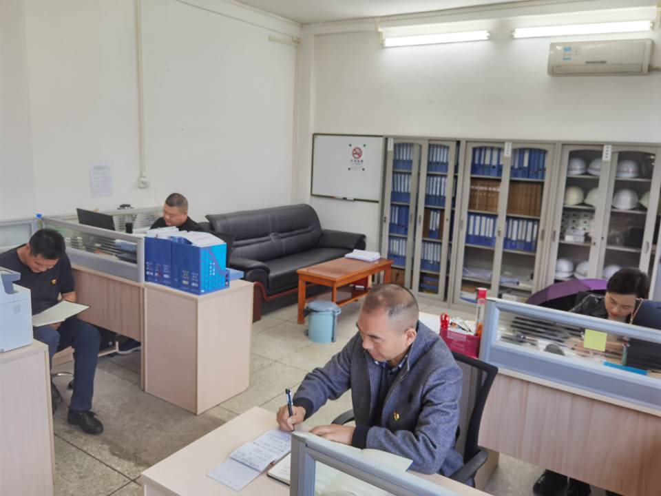 安全保衛部召開黨風廉政建設暨作風整頓專項學習會