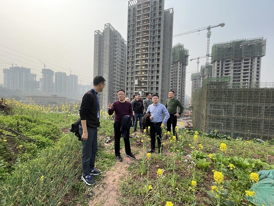 集團公司黨委書記、董事長周燕賓率隊調研督查五糧液機場供水保障工程建設