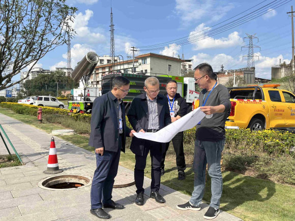 市公服集團公司黨委副書記、總經理譚琦調研清源水務公司供水管網漏損治理情況